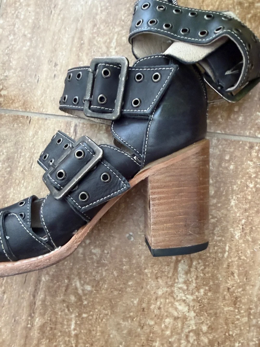 freebird Black  Blake Grommet-Strap Block-Heel Sandals - Picture 6 of 8